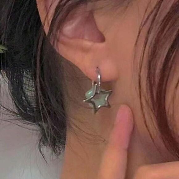 Star Hoop Earrings A1486 - Picture 2 of 4